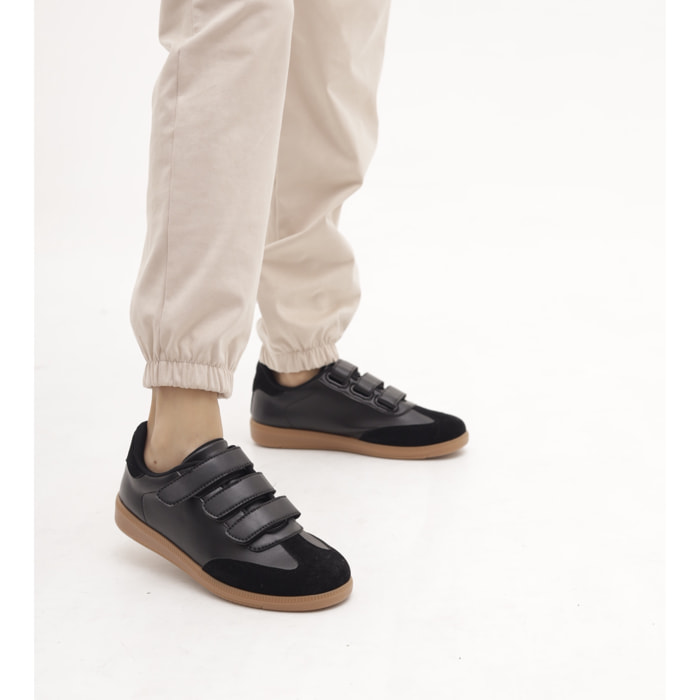 SNEAKERS FLAT STRAPPO NERO