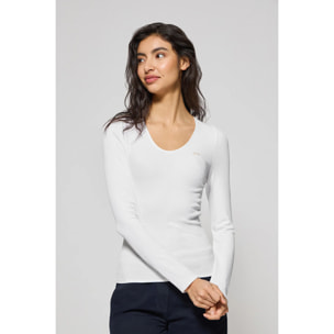 Camiseta blanca Penelope con detalle de botón nacarado Polo Club