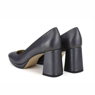 Salón en piel. Tacón de 7cm