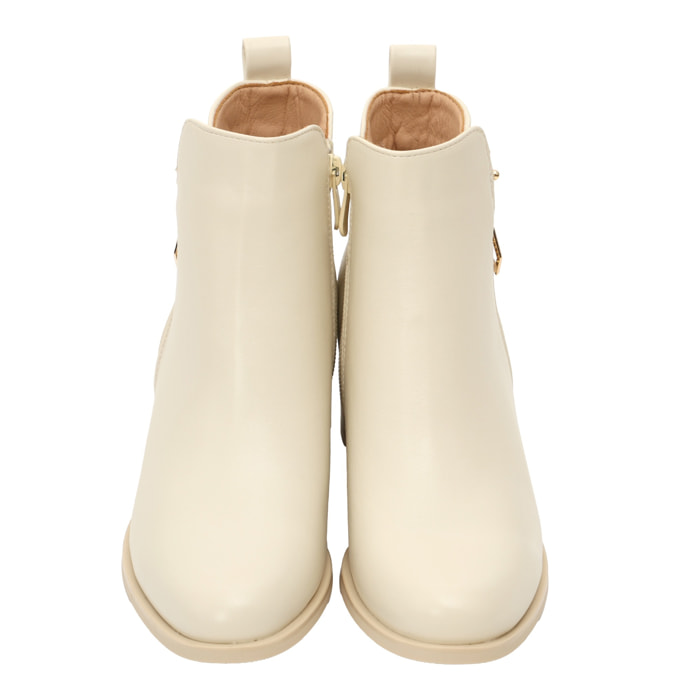 Stivaletti in pelle con tacco comodo