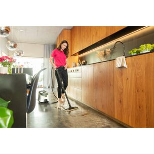 Nettoyeur vapeur Karcher SC 4 Deluxe - Pression 3.5 bar- Débit vapeur 40 g/min- Réservoir amovible- Kit sols