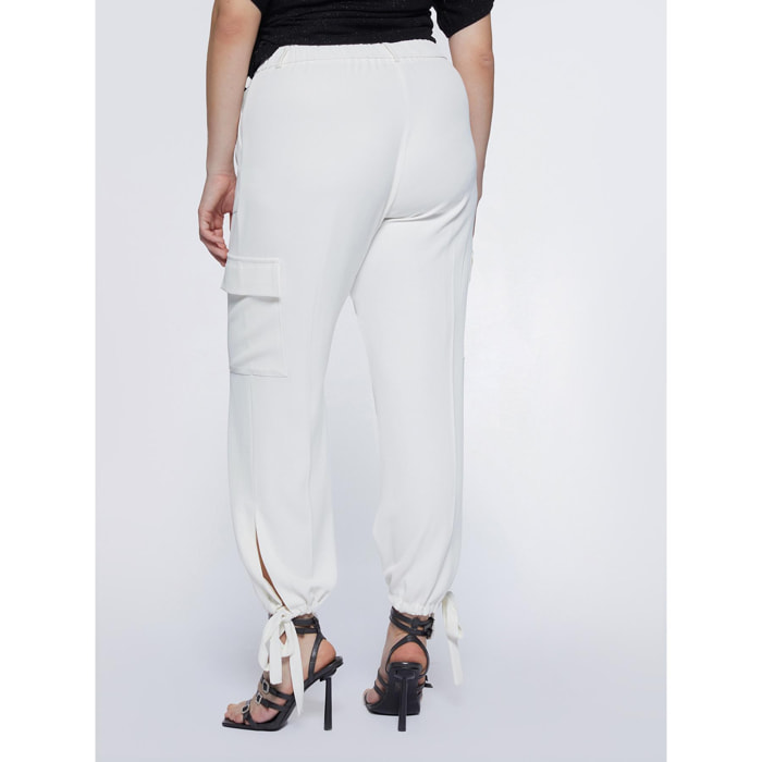 Fiorella Rubino - Pantalones modelo cargo con cordones - Blanco