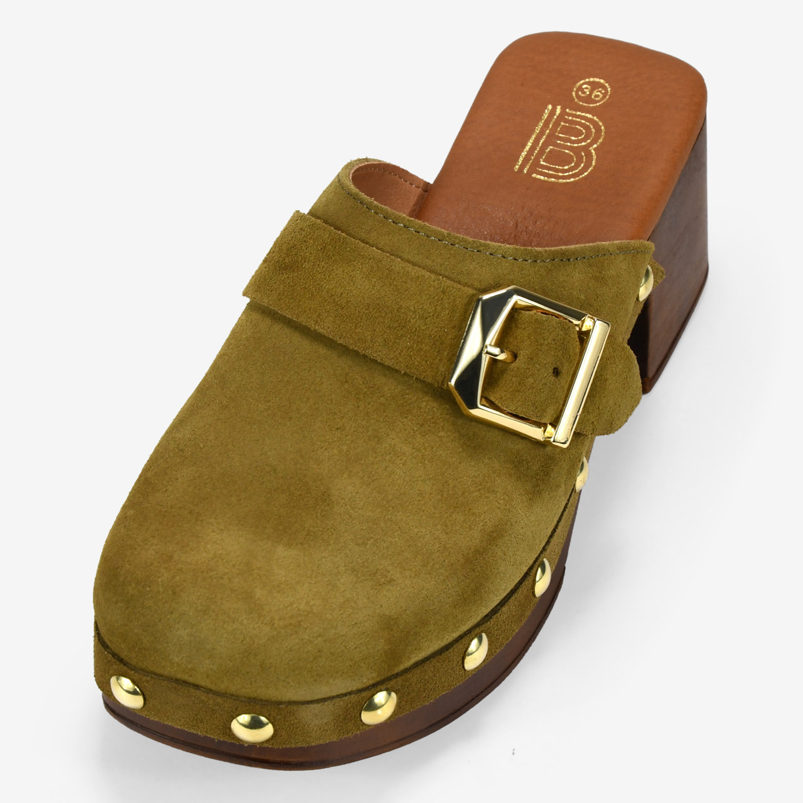 Zuecos de tacón caqui en piel con tachas