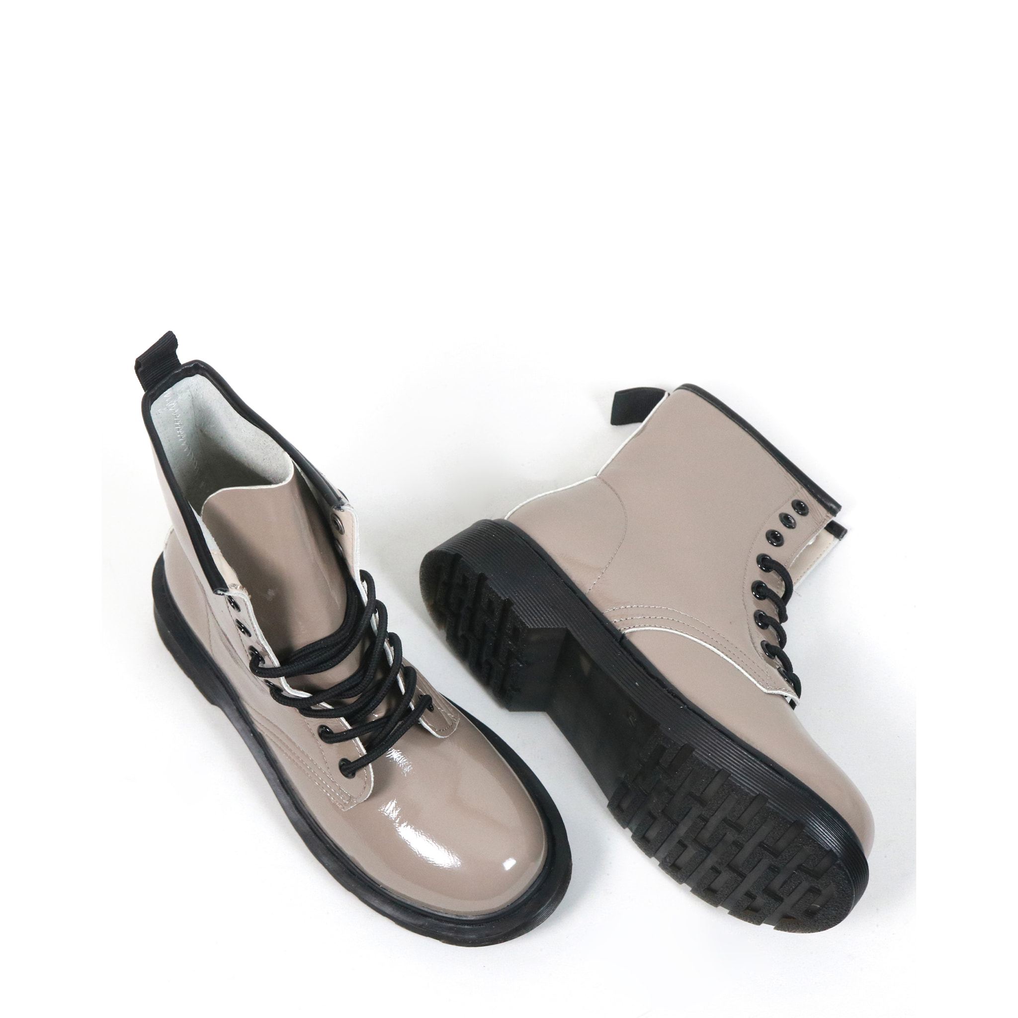 ANFIBIO 8 BUCHI VERNICE TORTORA