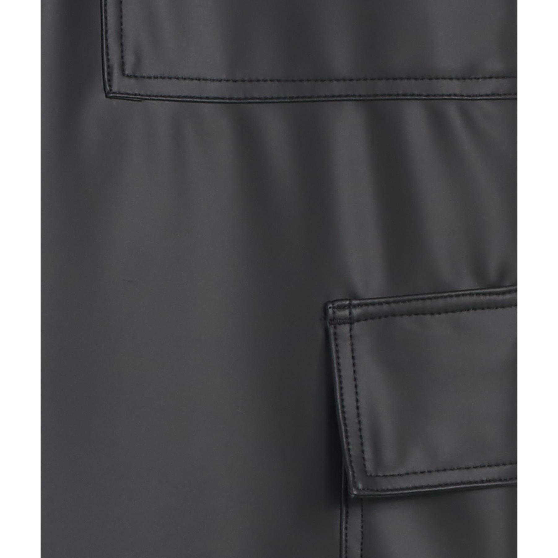 Pantaloni cargo in similpelle gamba straight cropped