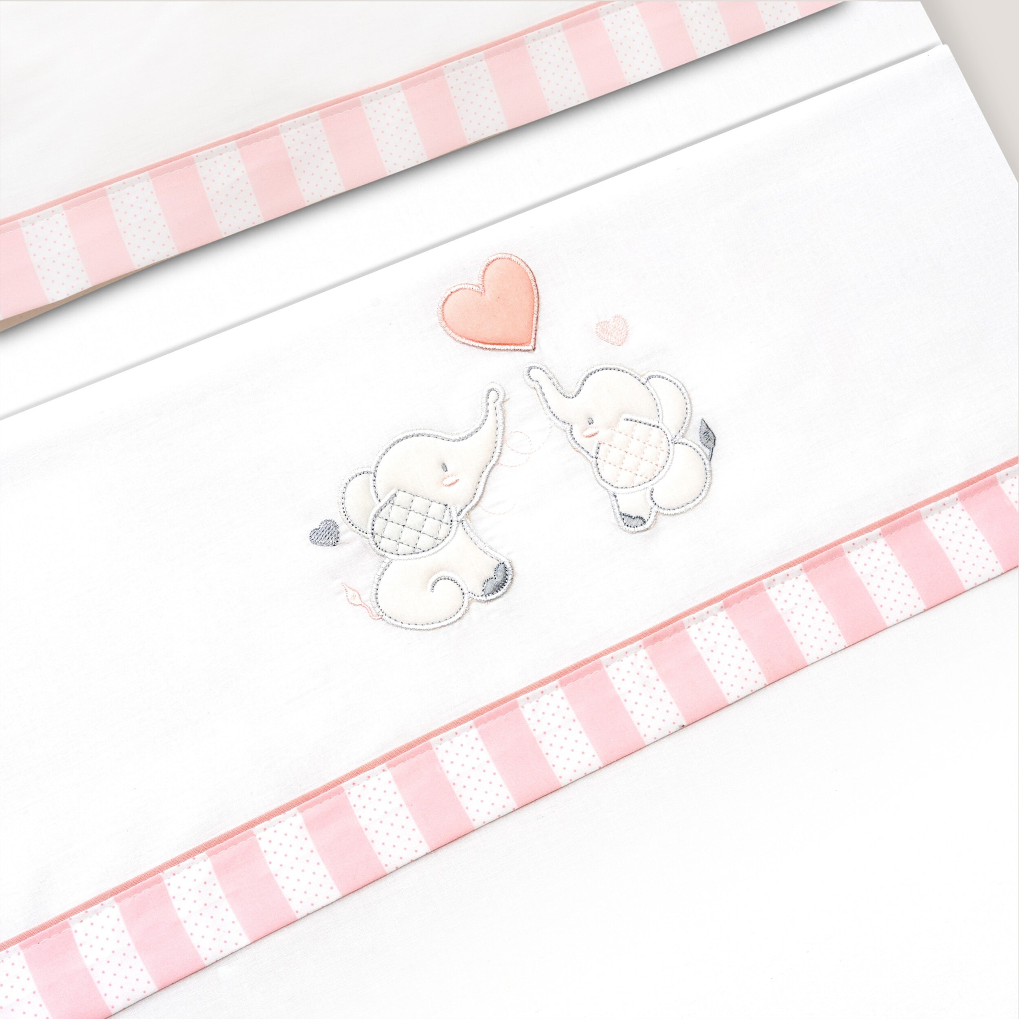 Triptico Cuna Parejita Elefante + Broche Bco/Rosa