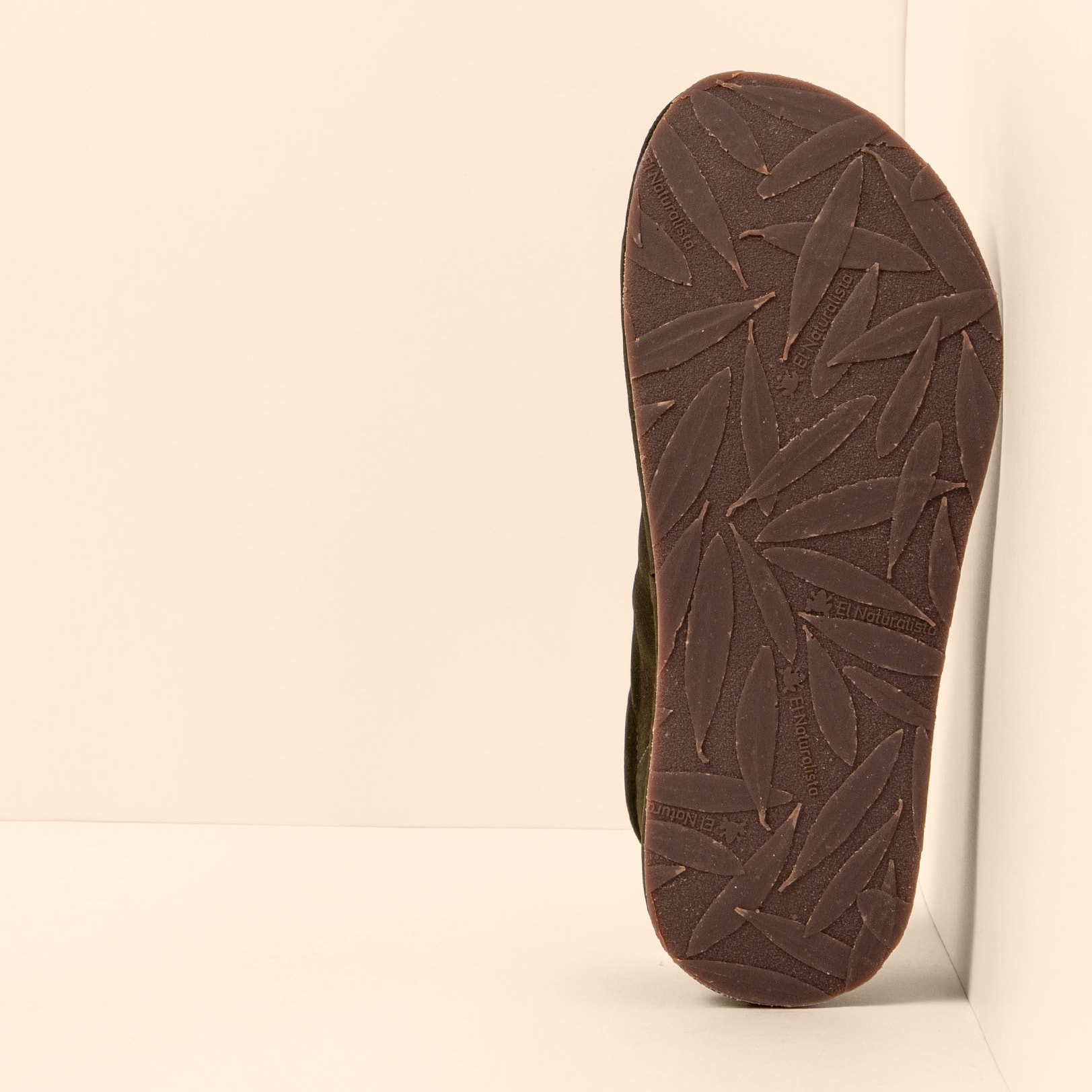 Zapatos N5671 NOBUCK LAVADO KAKI/ BARE color Kaki