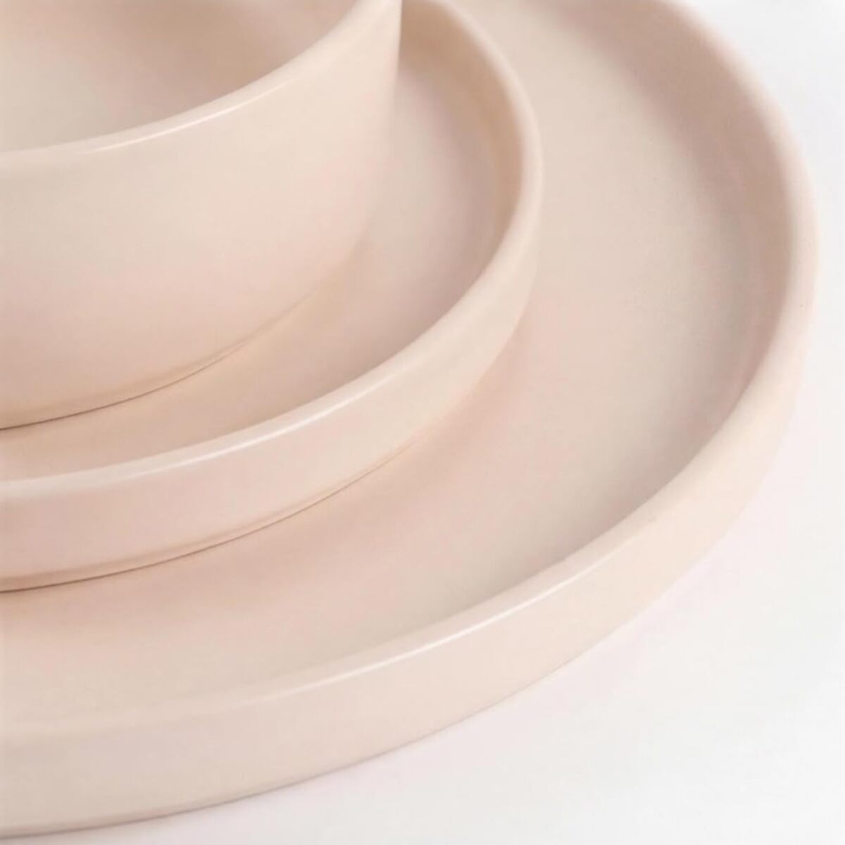 Set 18 Piatti in Ceramica, lavabile in lavastoviglie e adatto a microonde, Intrecci