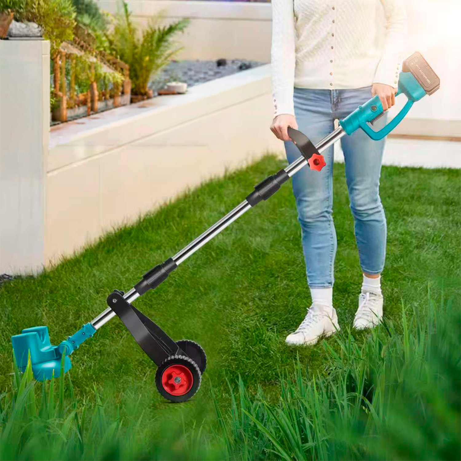 Desbrozadora 21V con 15000rpm, 650W de potencia y doble batería de 15000mAh. Con ruedas extraíbles.