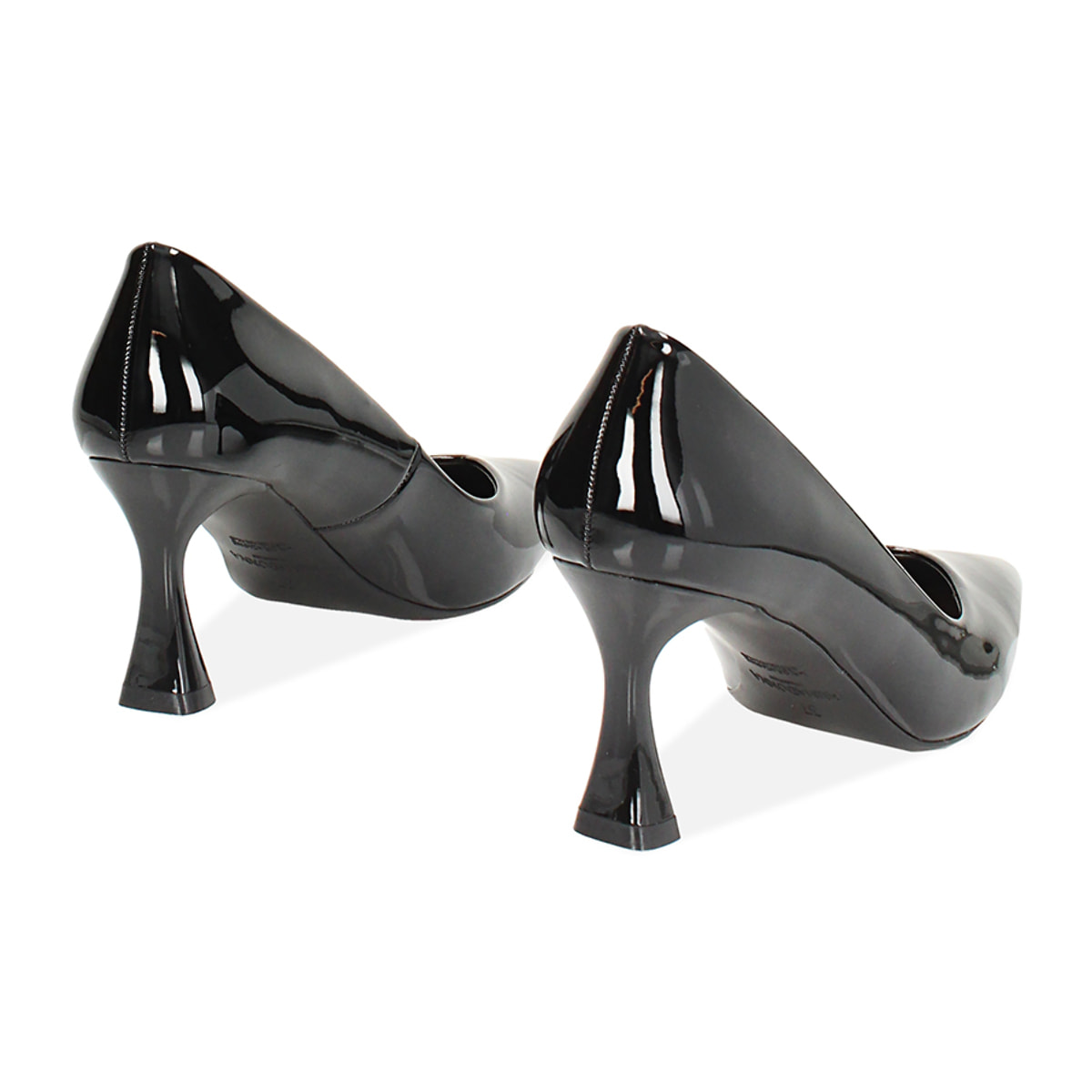Zapatos de tacón de mujer negros en charol
