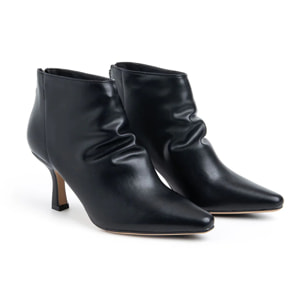 Tronchetto goffrato tacco 8 - NERO