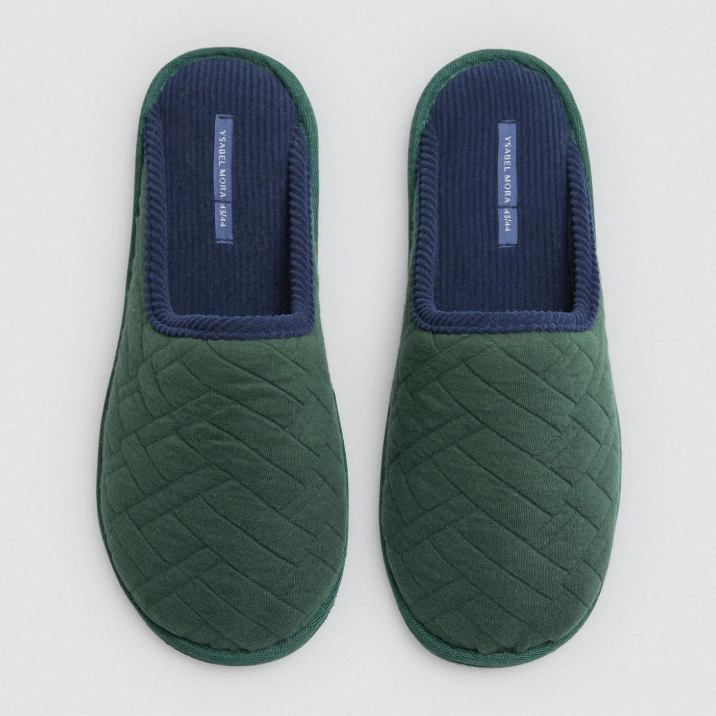 Pantofole in pelliccia con stampa etnica