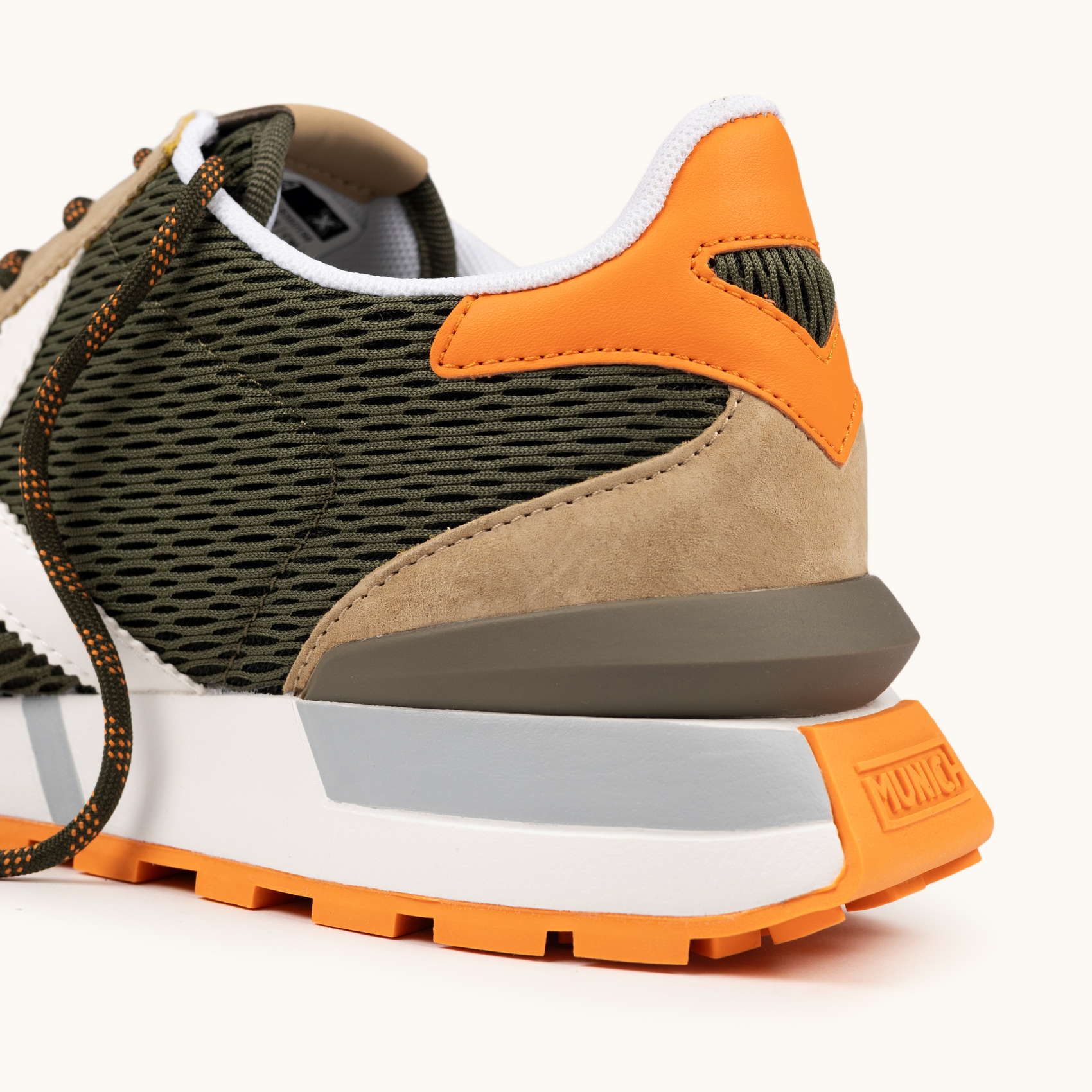 Zapatilla Retro Deportiva Street Casual MUNICH SAPPORO CLUB 198