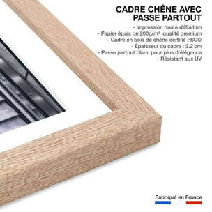 Affiche noir et blanc clic clac escalators Affiche + cadre en bois - Chêne