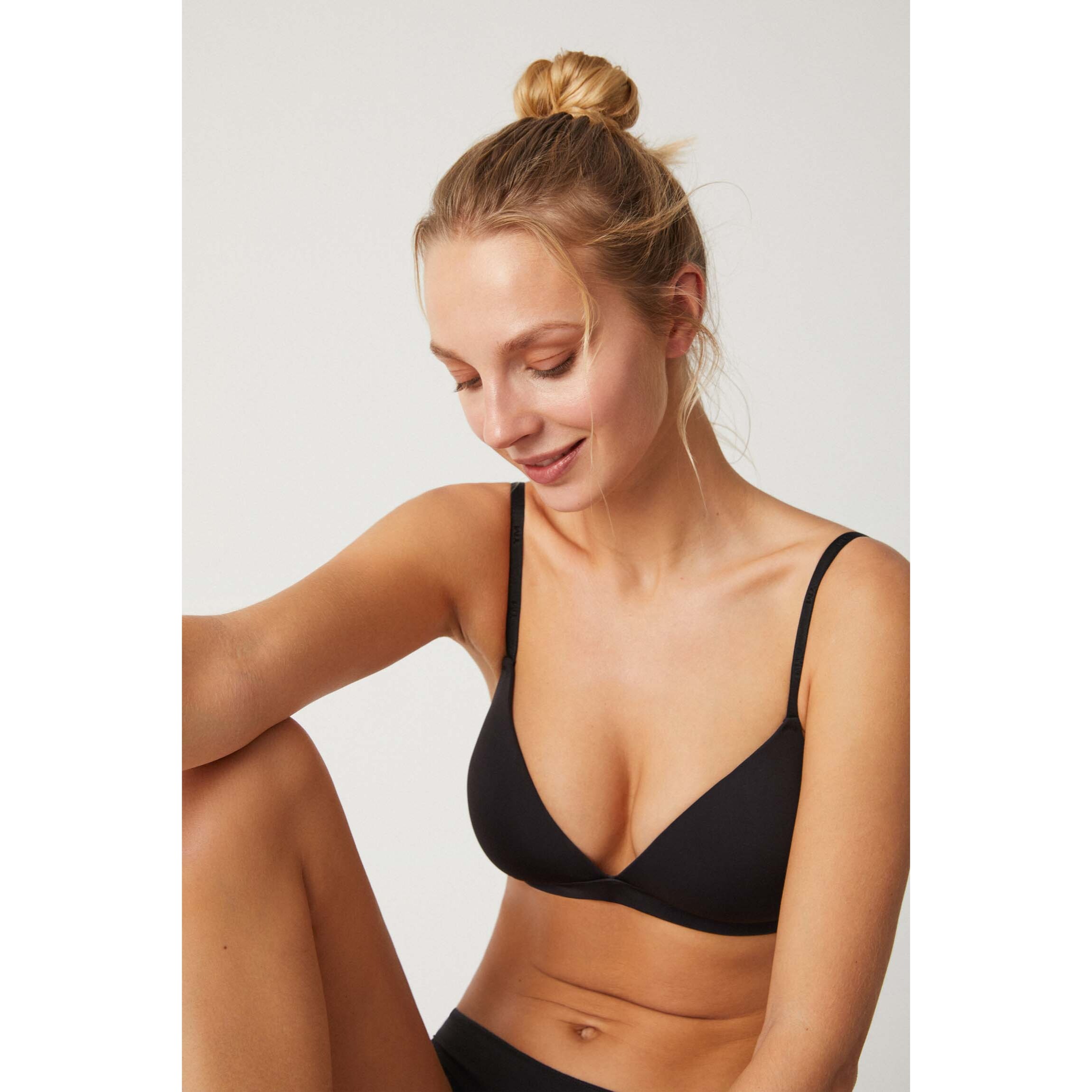 Reggiseno imbottito senza ferretto nero, coppa B