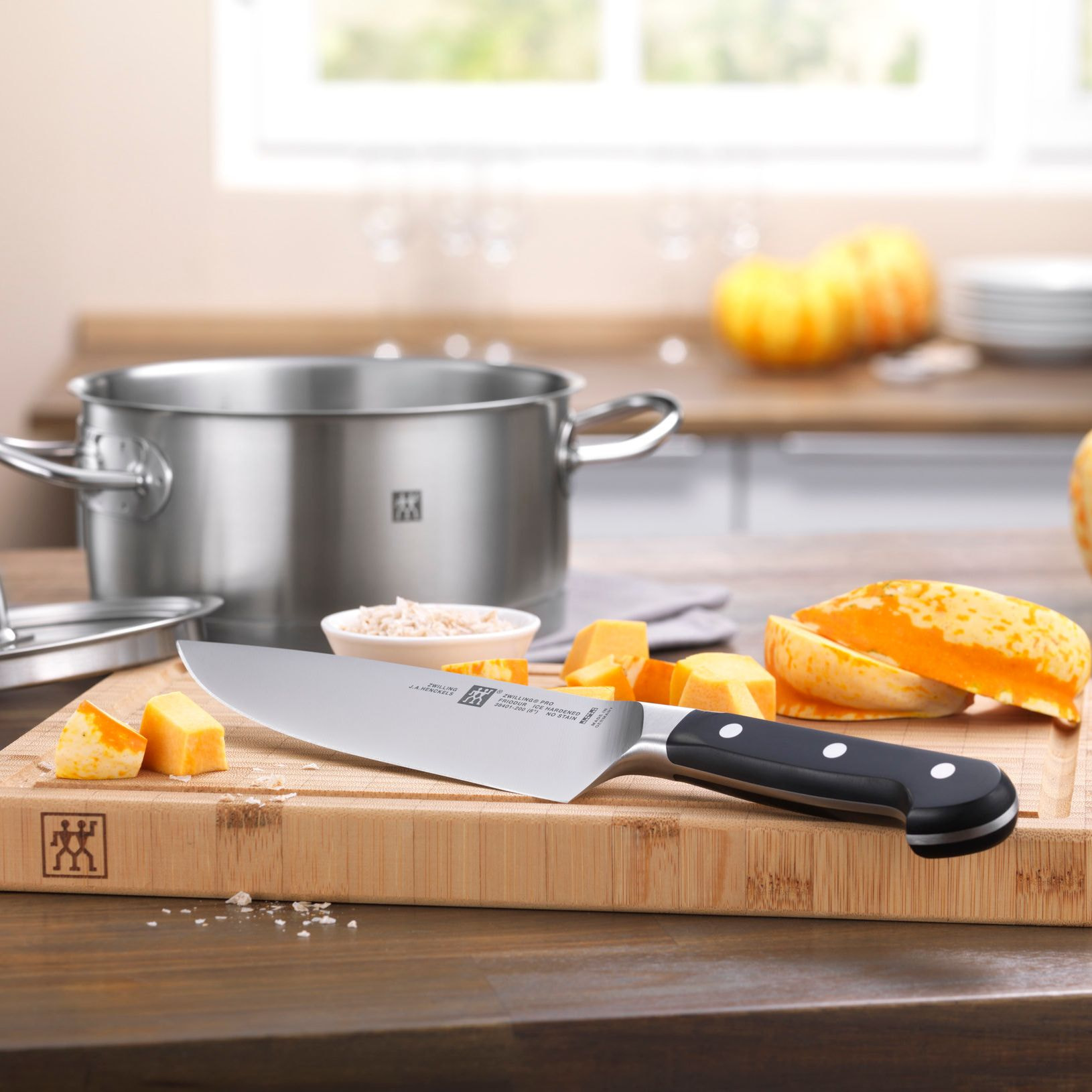Couteau de chef ZWILLING® Pro