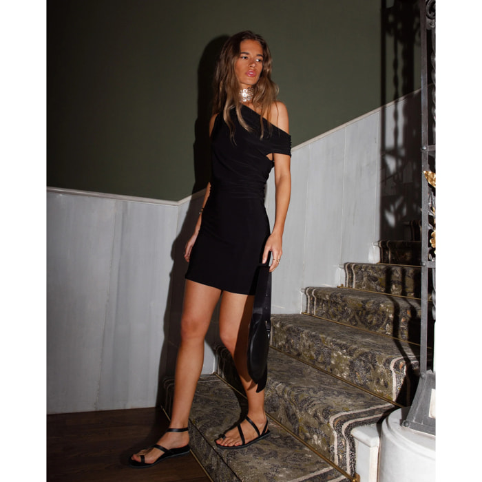 Vestido corto asimétrico con frunces