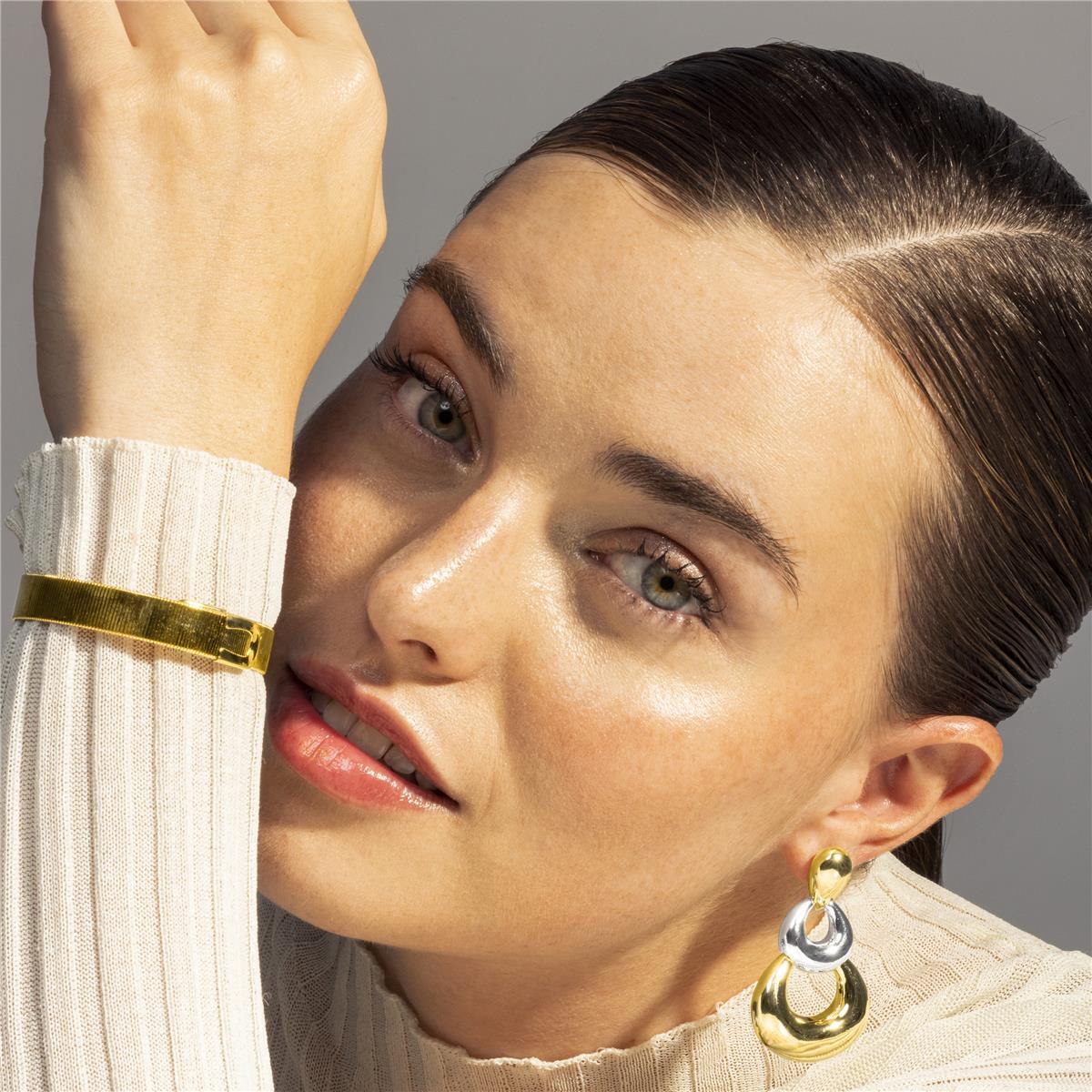 Pendientes Lux by Lux acabadoss en oro amarillo 18k