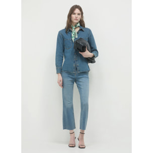 Jeans cropped flare effetto sabbiato