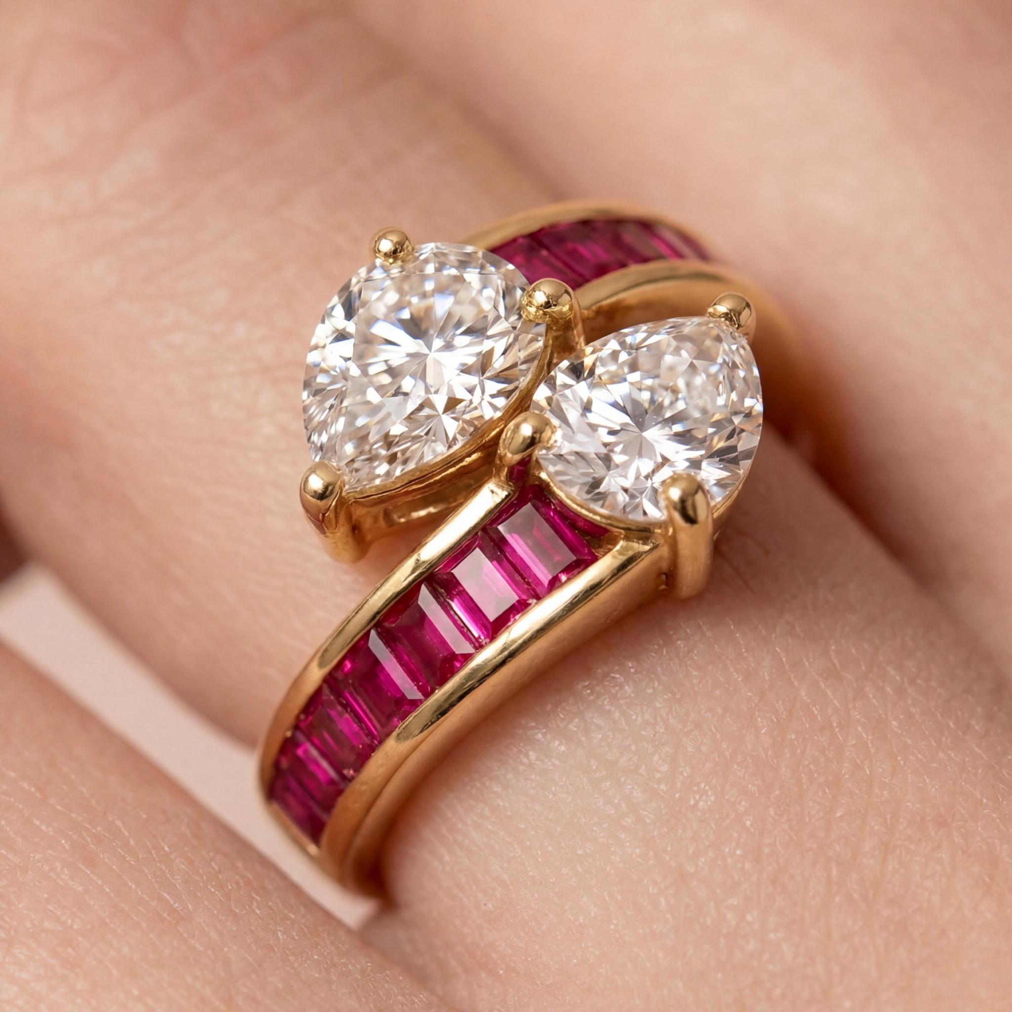 Anillo Darbia acabado oro amarillo 18k