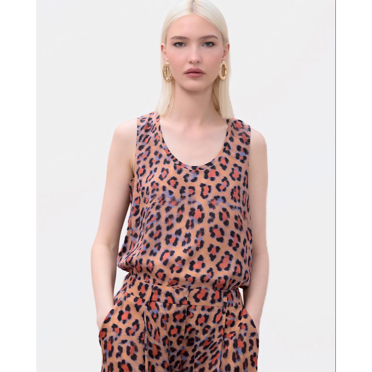 Top girocollo con stampa animalier