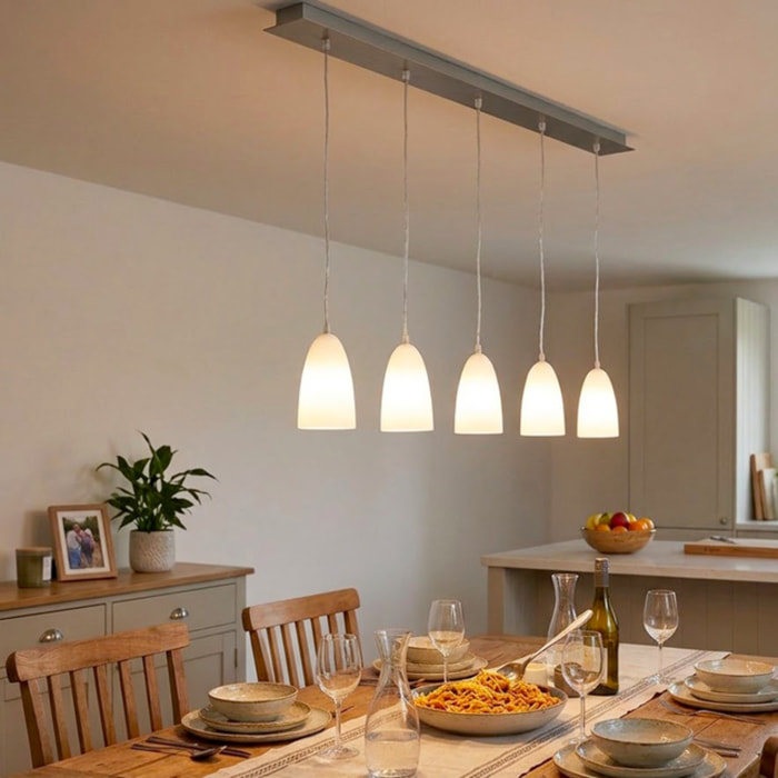 Lampada a sospensione con diffusore satinato
