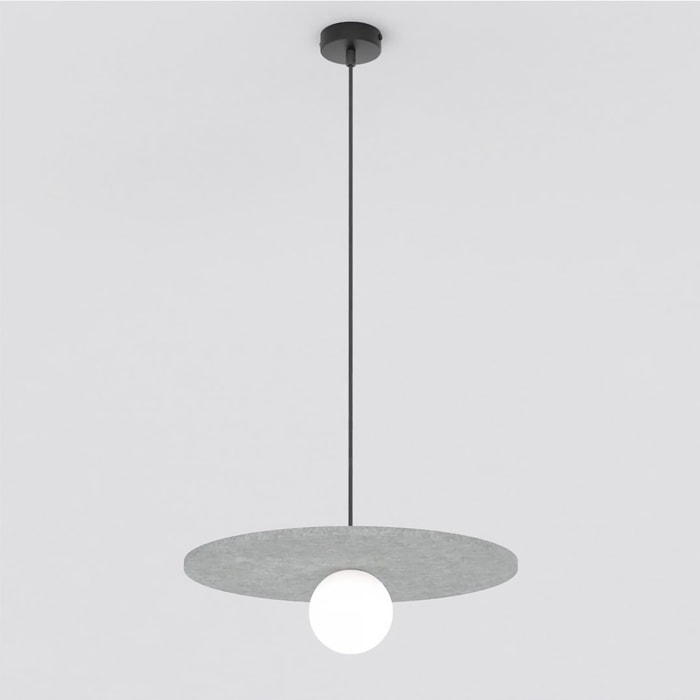 Lampada a sospensione CALMA con paralume in feltro grigio