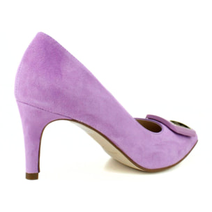 Salón en ante lila con adorno. Tacón 7 cm.