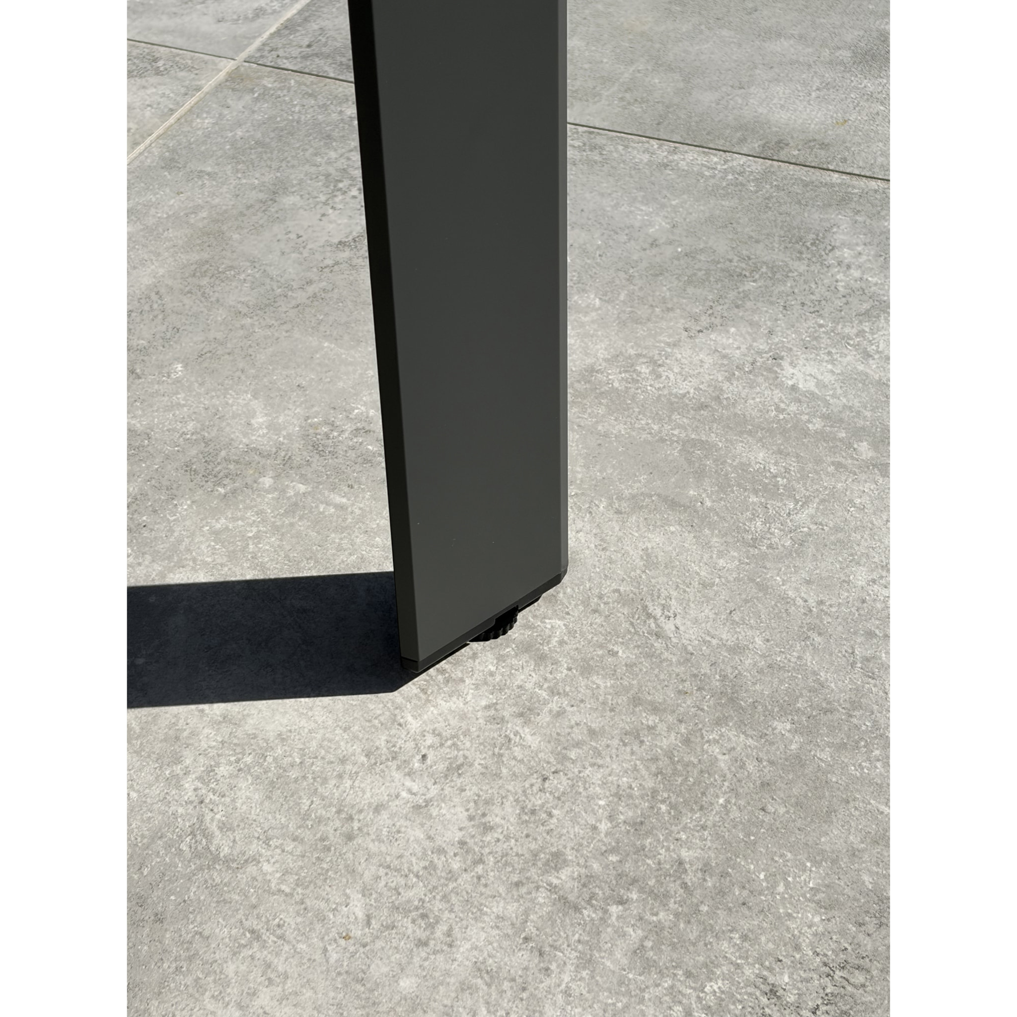 TONGA - Table de jardin en alu plateau polywood aspect bois
