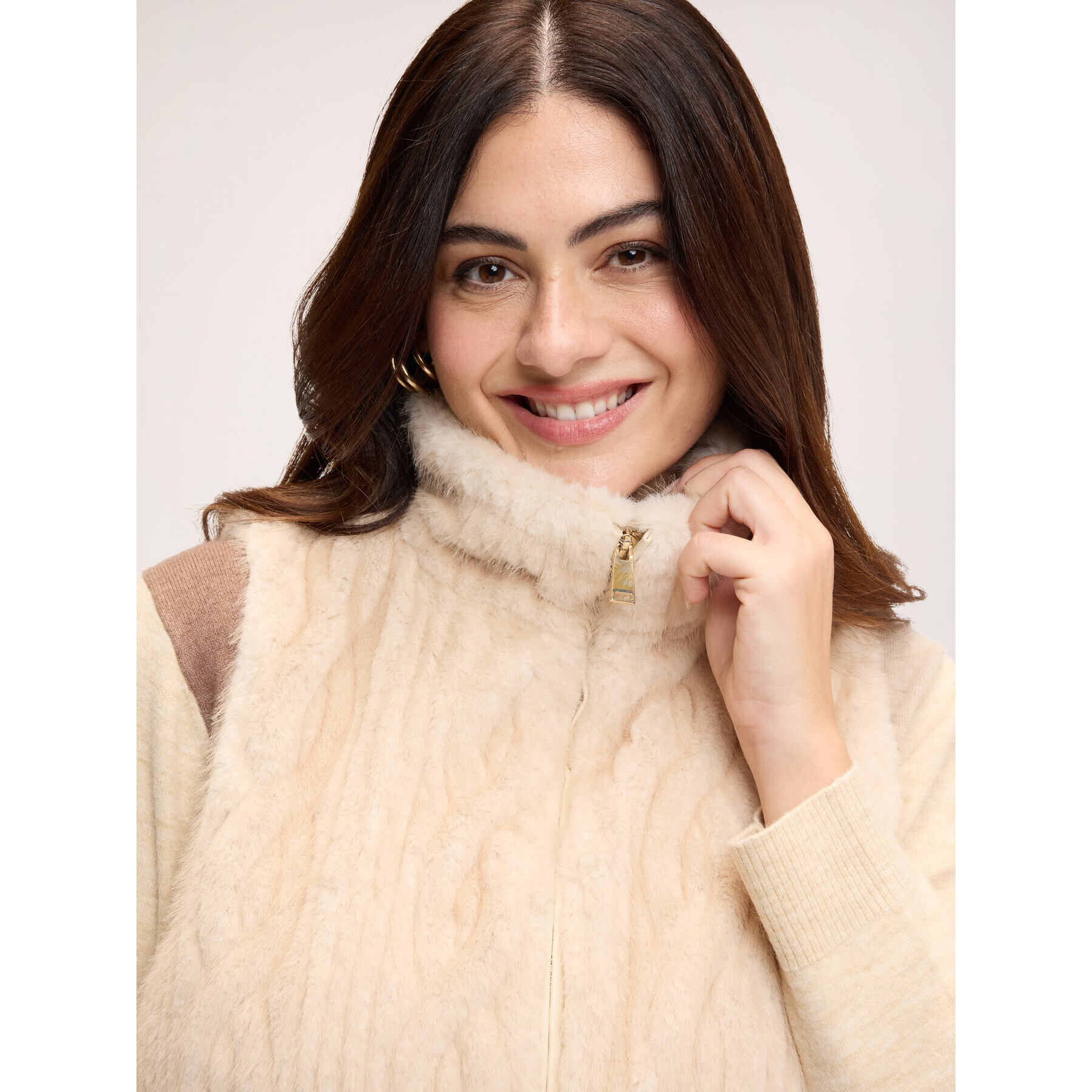 Fiorella Rubino - Gilet lungo in tessuto peluches - Beige