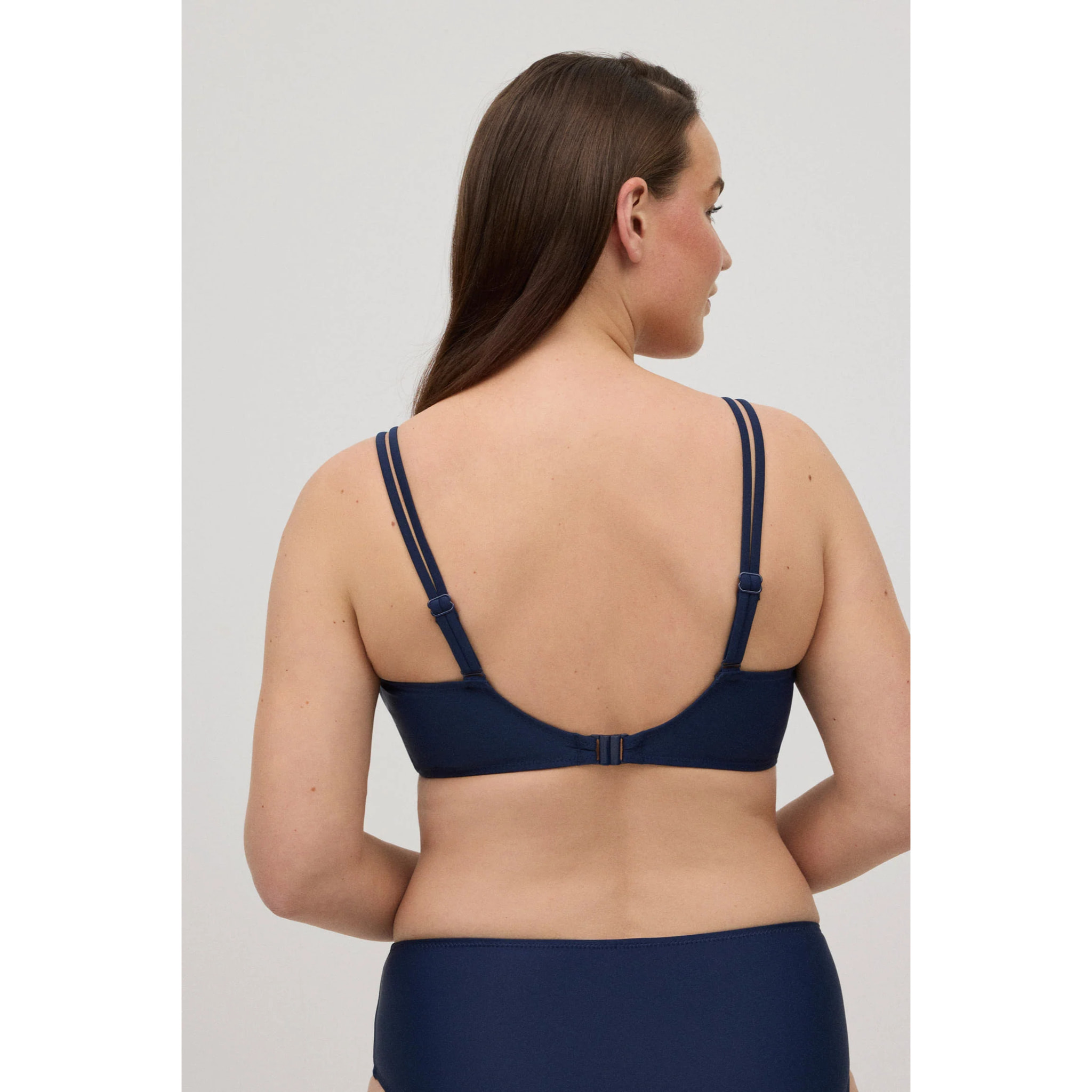 Top da bagno blu navy minimizzante per coppe grandi D e F