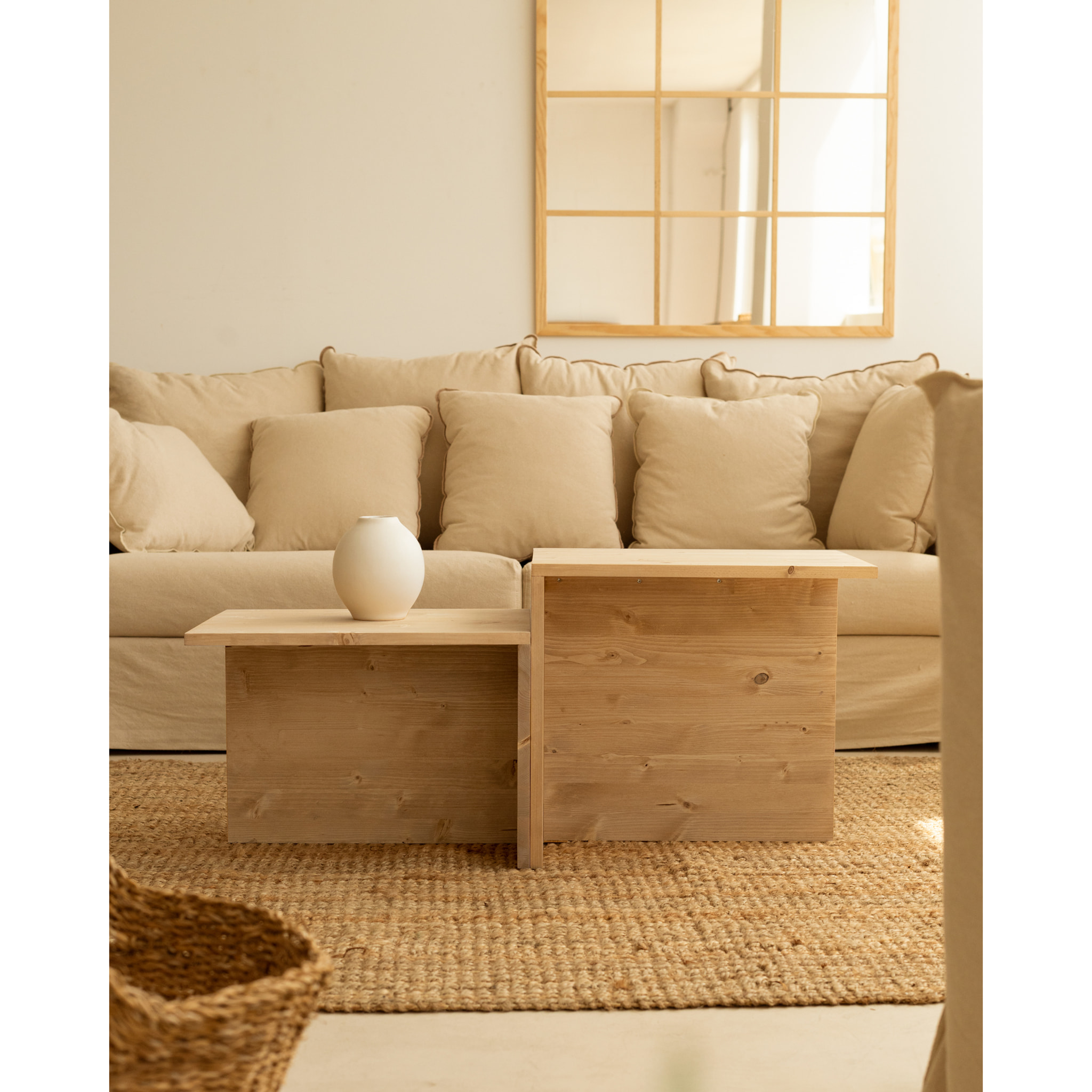 Table basse 2 pièces en bois massif ton chêne moyen de 100x45cm Hauteur: 44.6 Longueur: 100 Largeur: 39