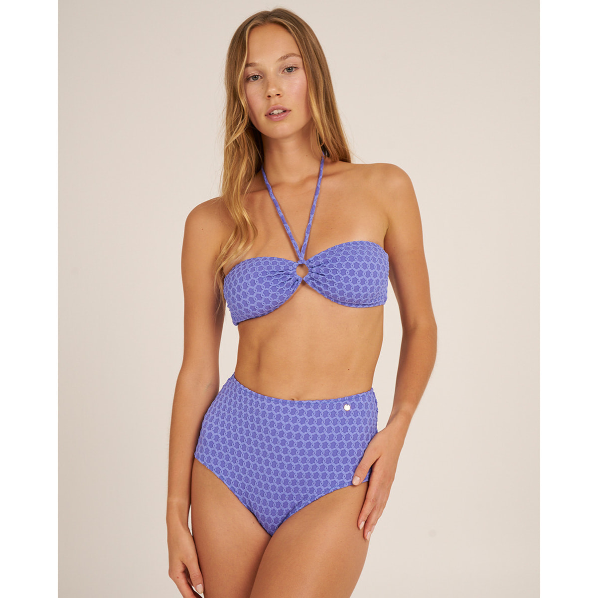 Top de bikini bandeau en tejido con textura