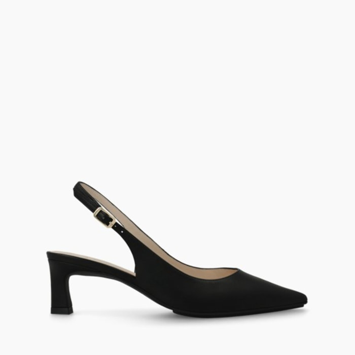 ZAPATOS DE SALÓN NEGROS CHASE