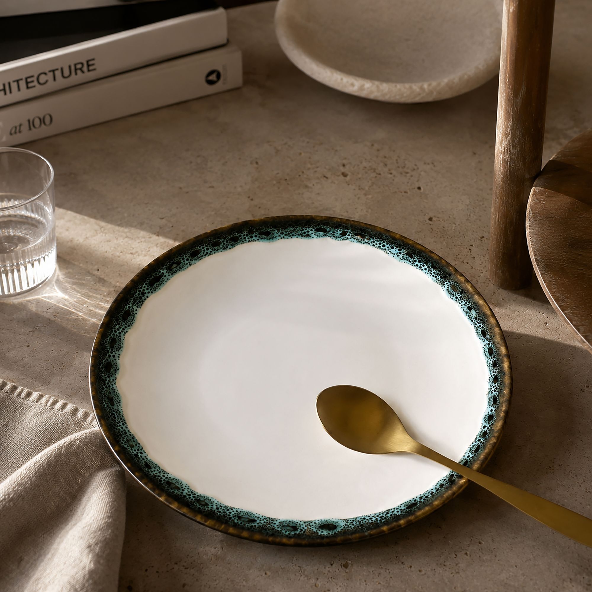 Service de table 36 pièces en faïence beige  ATOME