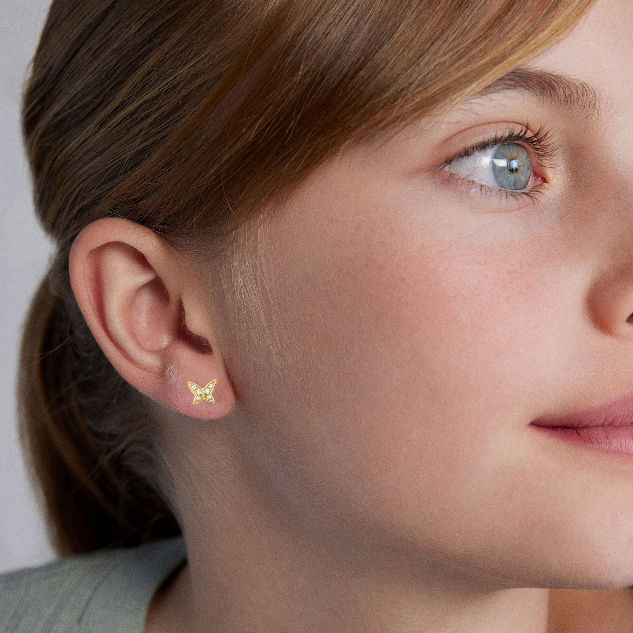 Pendientes Mariposa acabado oro amarillo 18k