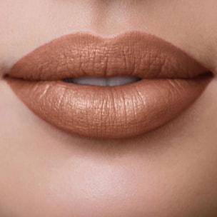 LIP SHOT Rossetto satinato dalla texture leggera ed avvolgente