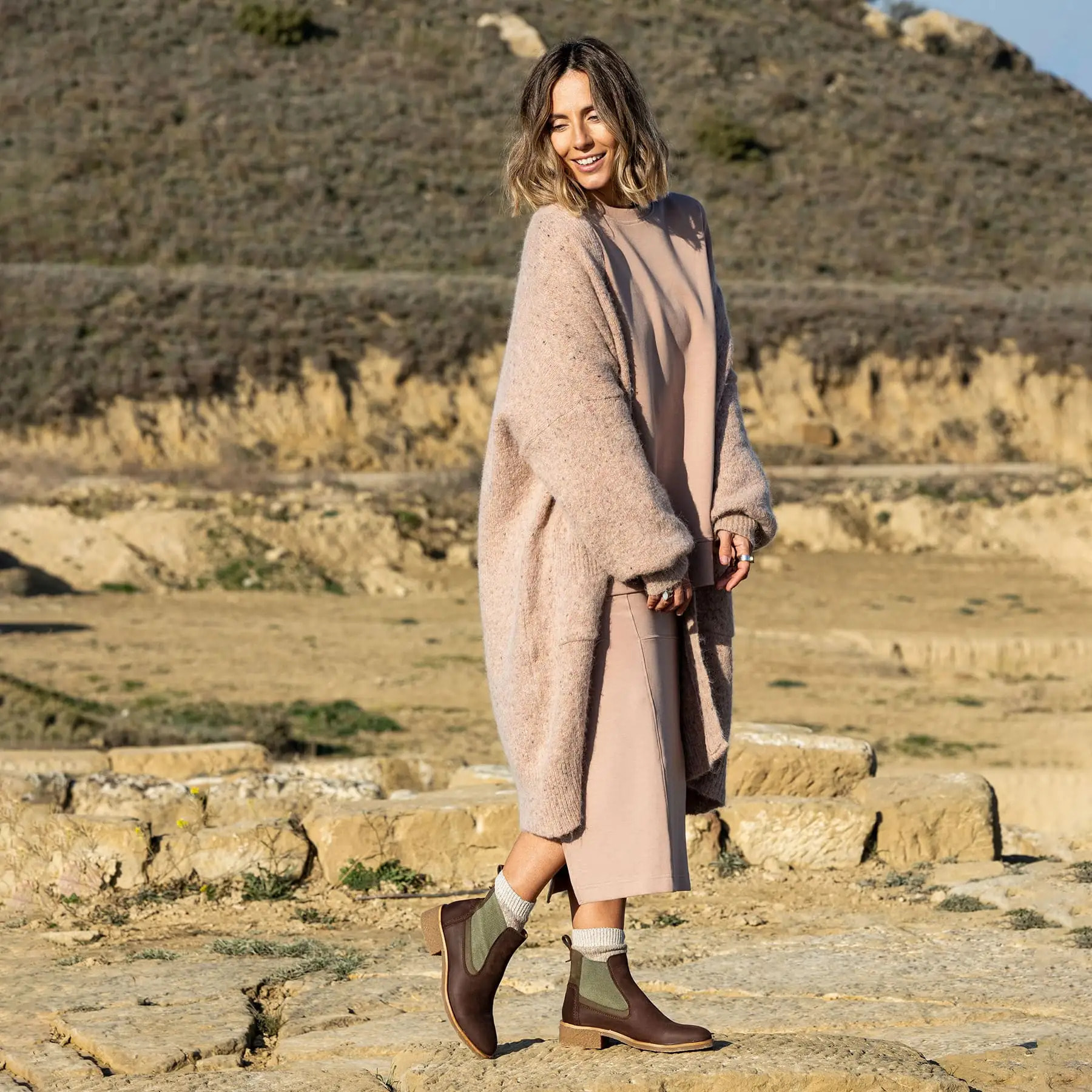 Botines con tacón N5947 PLEASANT BLACK / IRATI color Black