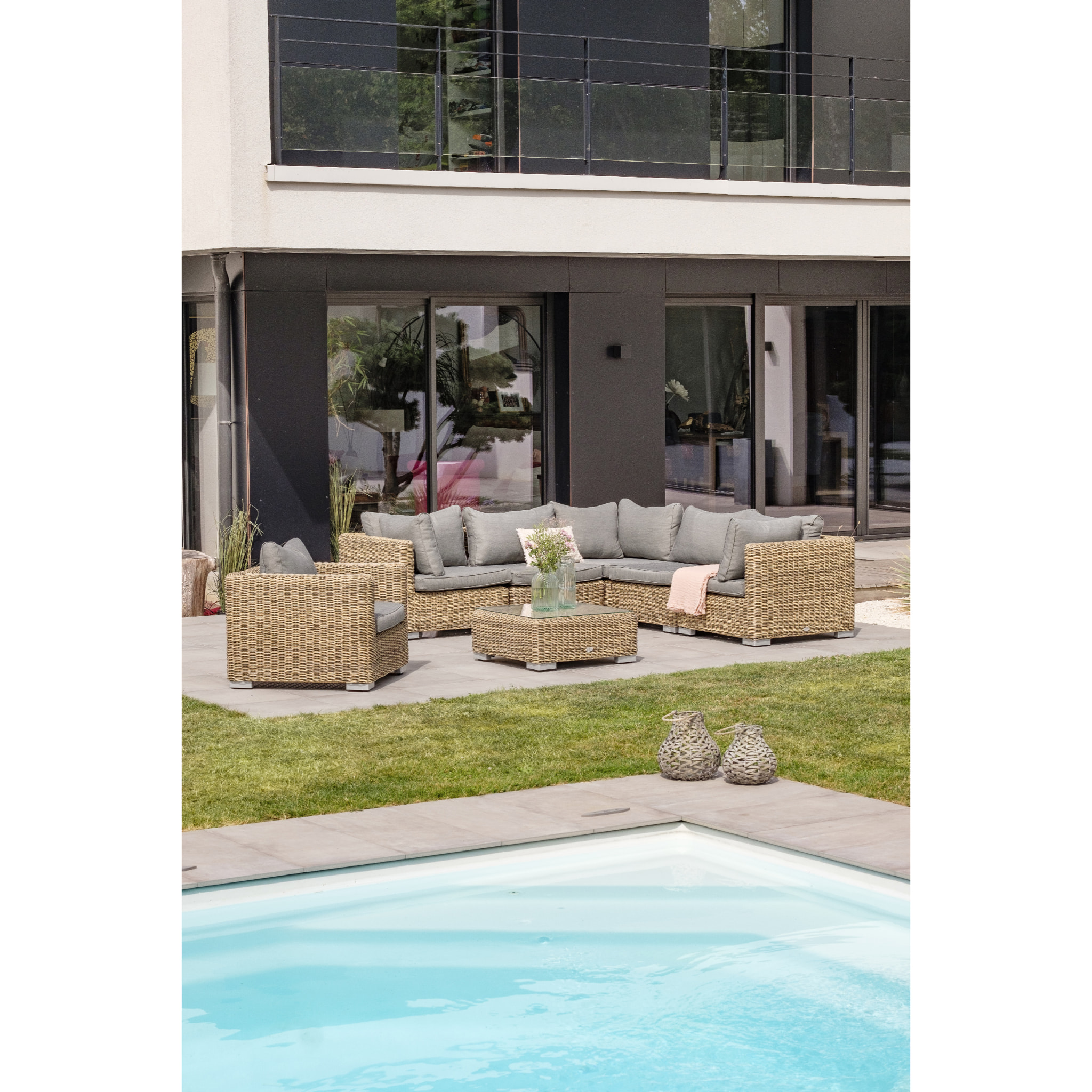 MONTMARTRE - Salon de jardin 6 places en résine tressée miel