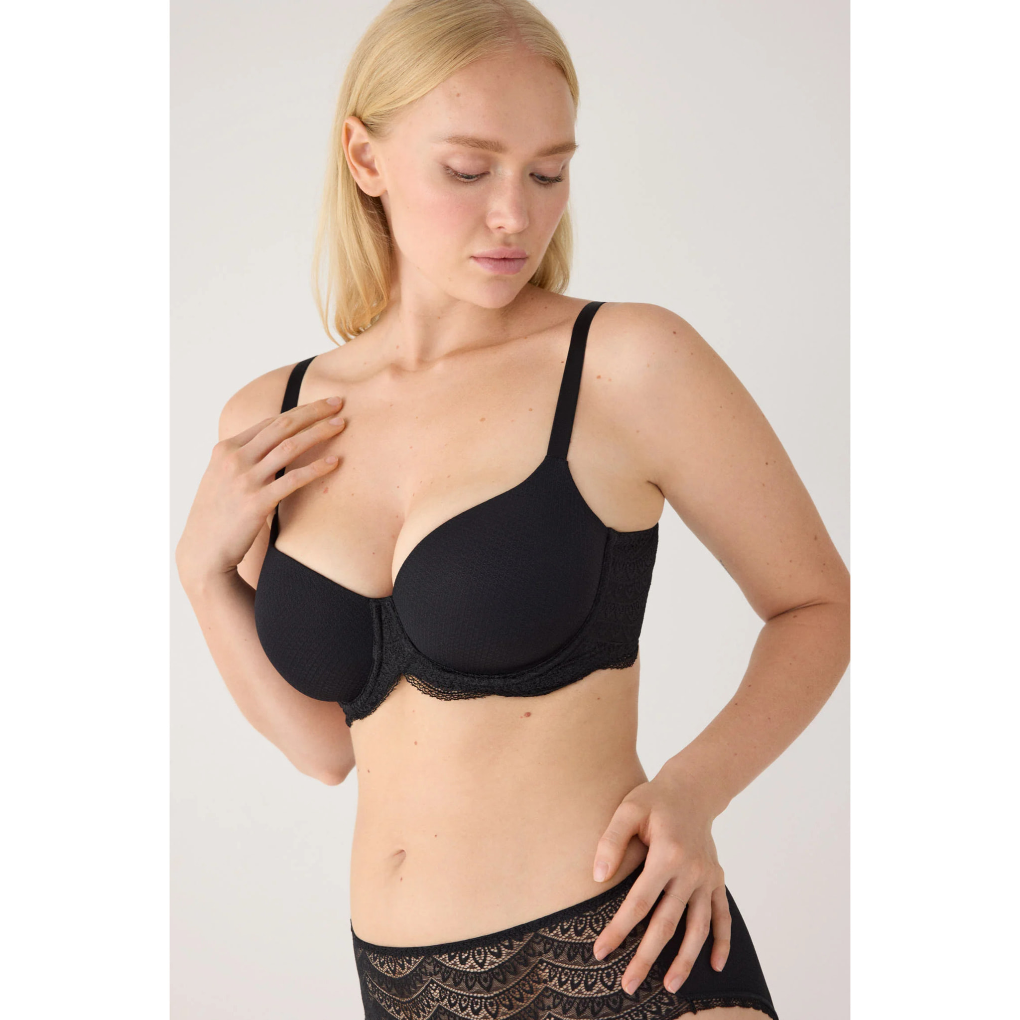 Reggiseno con ferretto e imbottitura