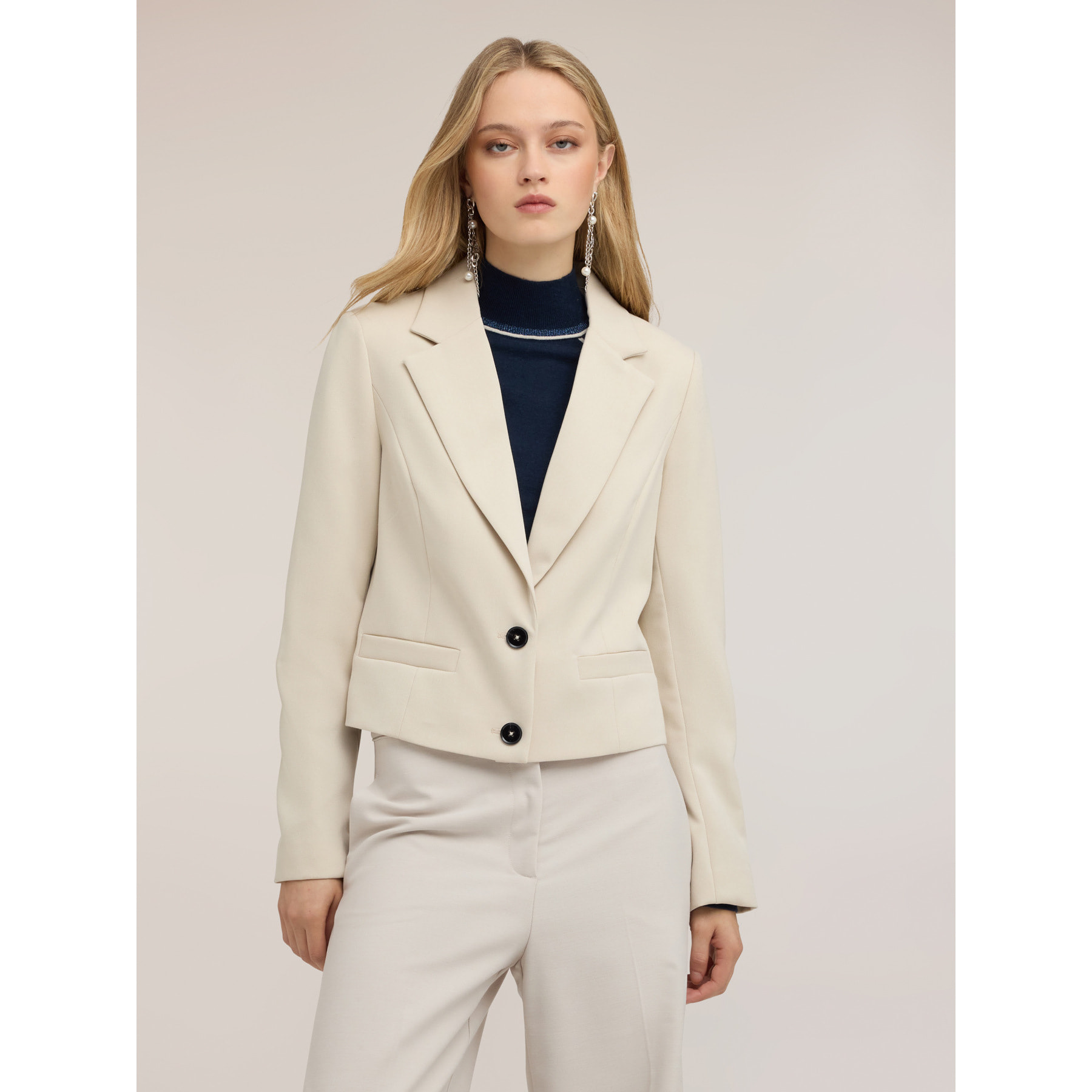 Motivi - Blazer corta con revers - Bianco