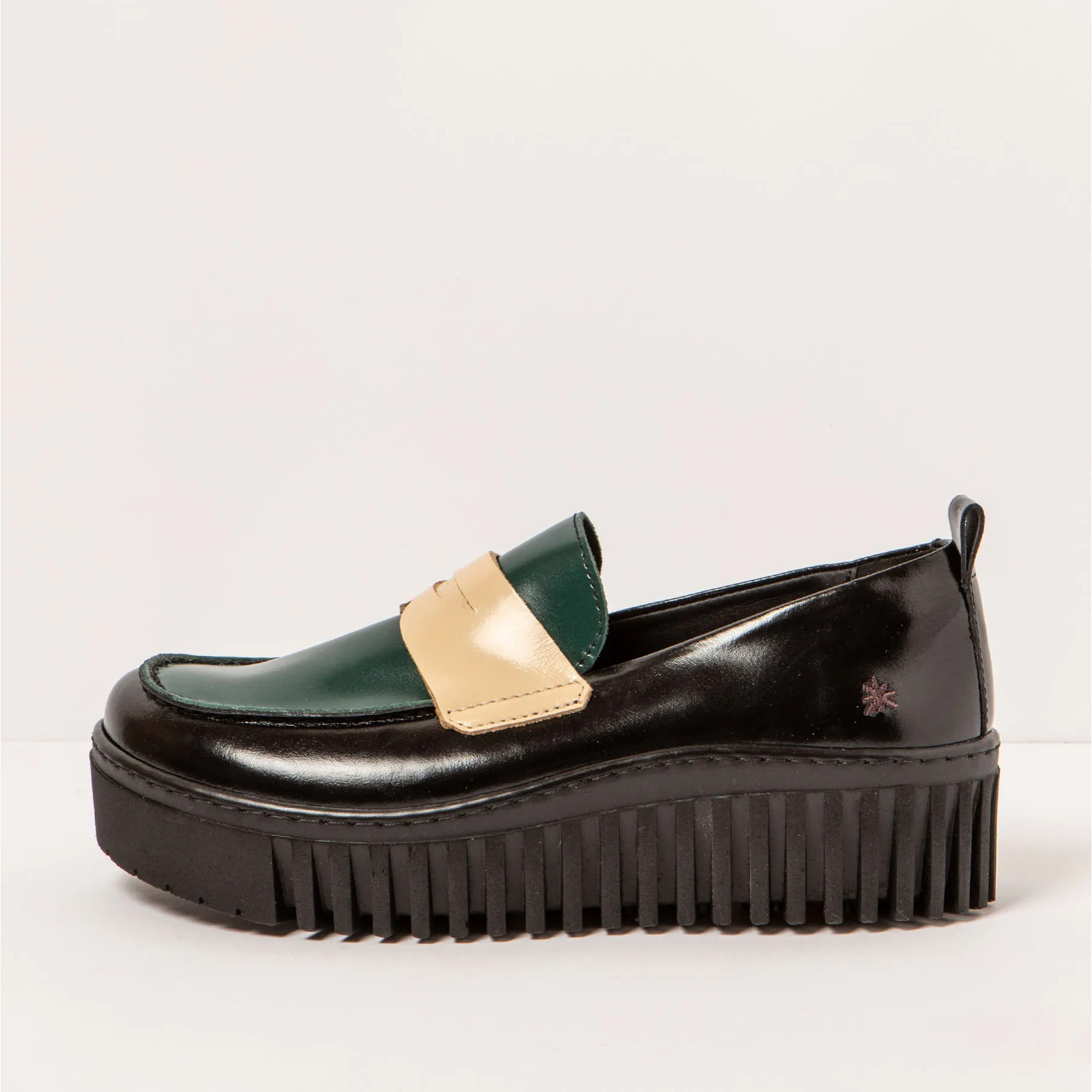 Zapatos 1530S NAPPA SHINNY BLACK-JUNGLE/BRIGHTON color Black-jungle