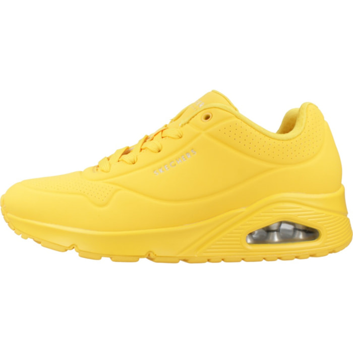 Sneakers De  Mujer Uno Stand On Air Amarillo