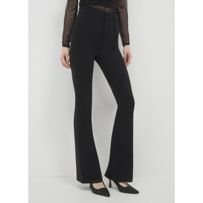 Pantalone a zampa