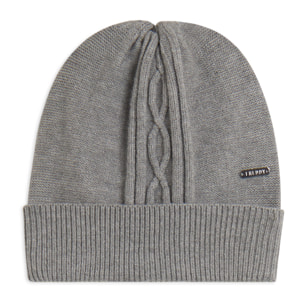 Berretto in maglia con treccia decorativa