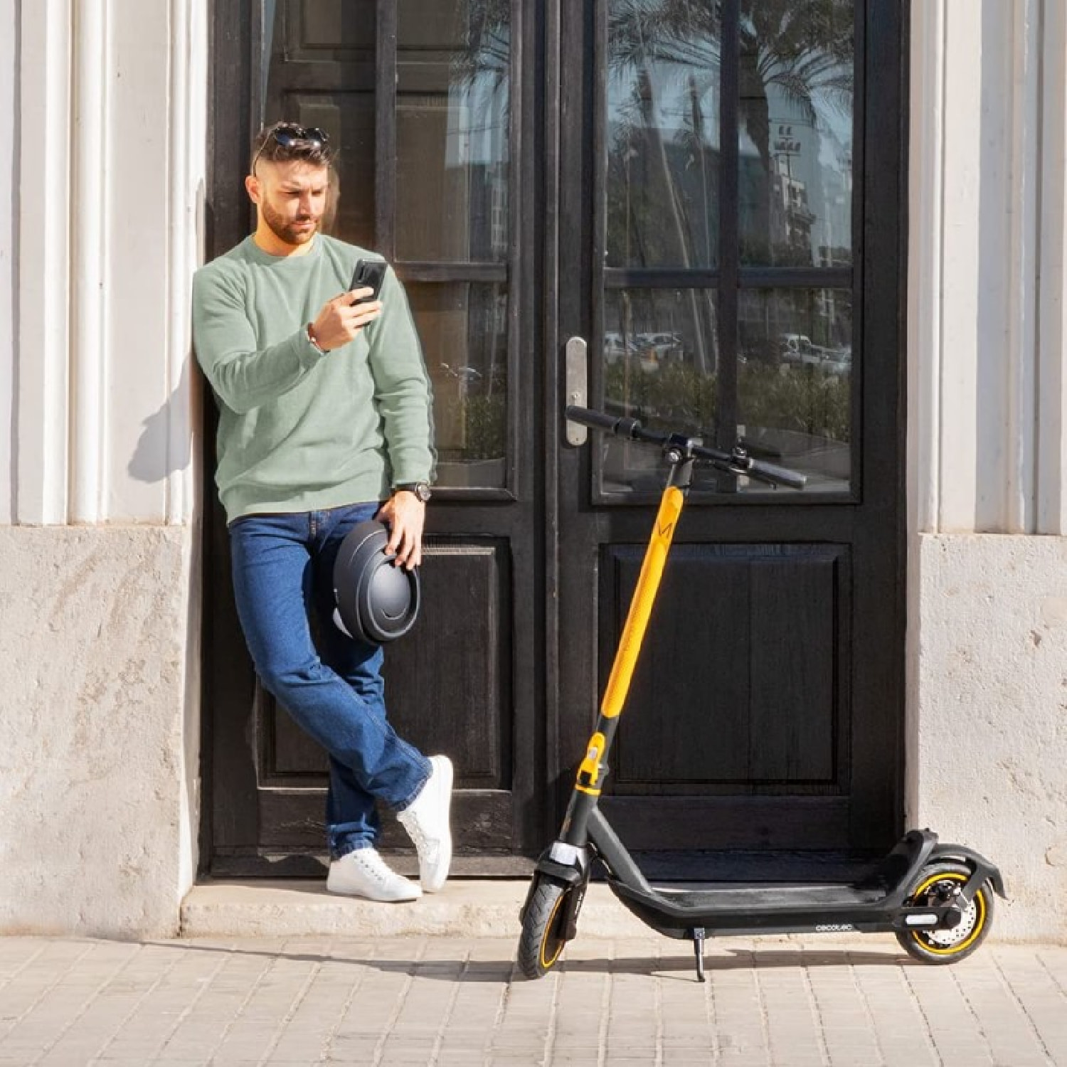 Patinete Eléctrico Homologado Bongo Serie M30 Connected. Autonomía de hasta 30