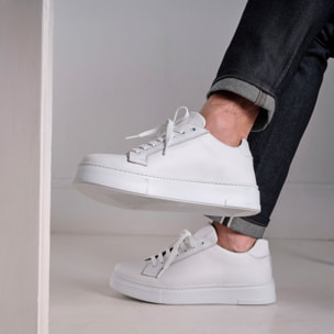 Classic Lace-up Sneaker British Passport Bianco