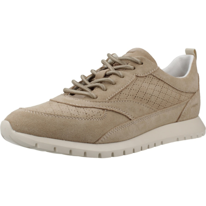 Sneakers de  Mujer de la marca GEOX  modelo D SUKIE 2.0 MARRON CLARO