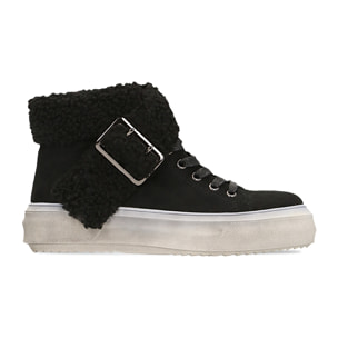 Sneakers nere con risvolto in eco-shearling