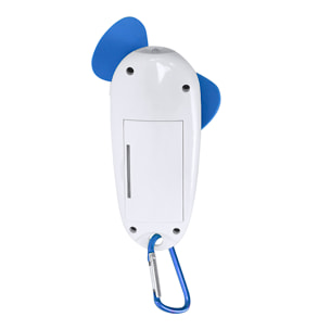 Ventilador portátil con linterna LED integrada y mosquetón para transporte.